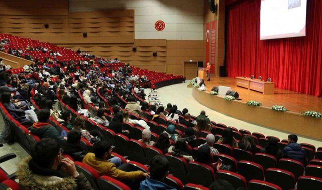 NEVÜ'de 'Bağımlılık ve Farkındalık' seminerleri başladı