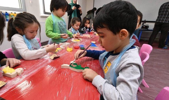 Pursaklar'da minik ustalar iş başında