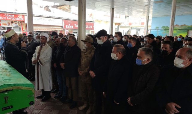 Şehit babası son yolculuğuna dualarla uğurlandı
