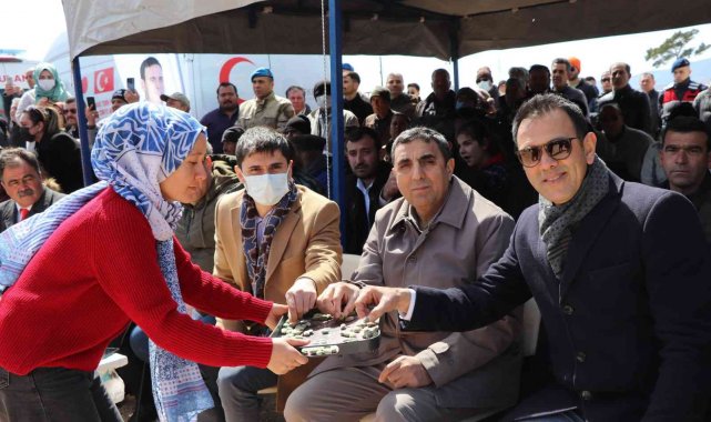 Silifke'de çağla festivali düzenlendi