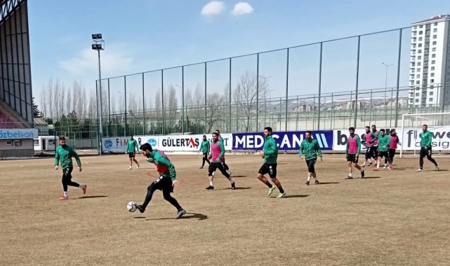 Sivas Belediyespor, İnegölspor maçının taktiğini çalıştı