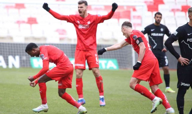 Sivasspor'da futbolculara 4 gün izin verildi