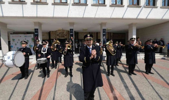 Tiyatro Günü'nde coşkulu kutlama