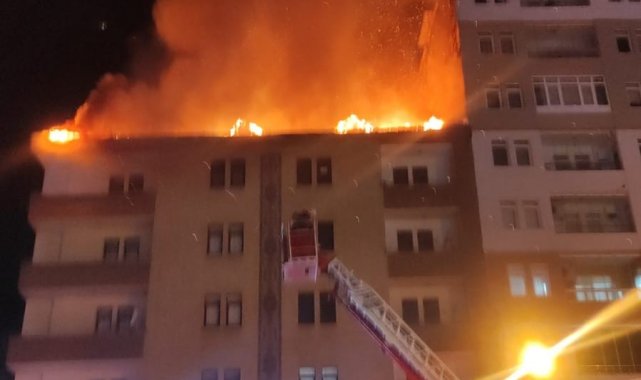 Trabzon'da çatı yangını korkuttu