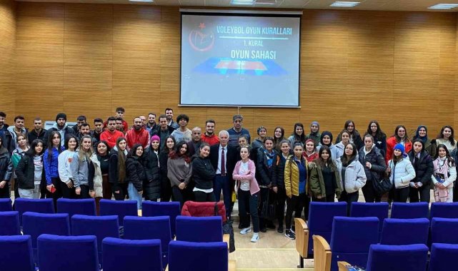 Voleybol Aday Hakem Kursu NEVÜ'de yapıldı