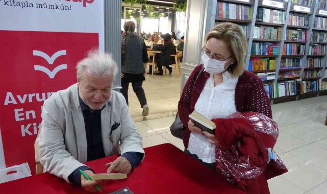 Yazar Nedim Gürsel'den imza günü