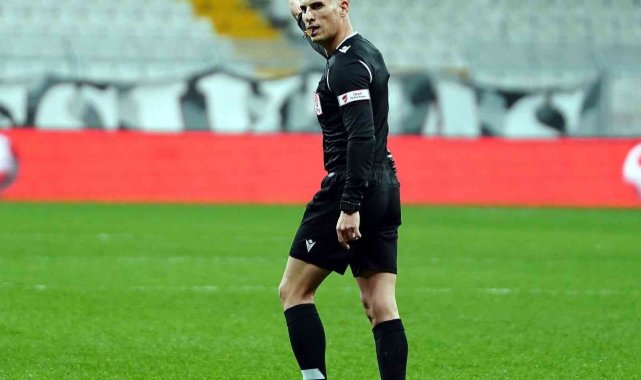 Altay - Başakşehir maçının hakemi Sarper Barış Saka oldu