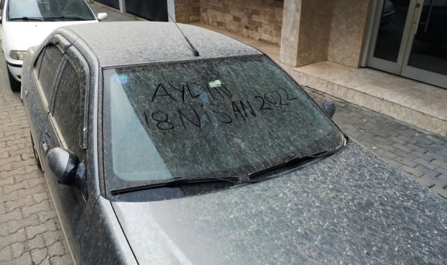 Aydın'a çamur yağdı, oto yıkamacılarda yoğunluk yaşandı