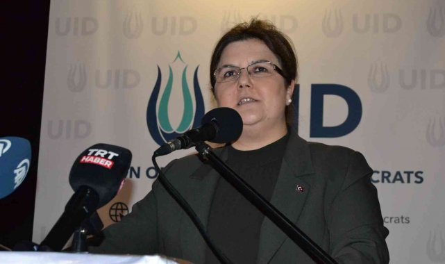 Bakan Yanık: "Almanya'da çok nitelikli ve güzel bir topluluk var"
