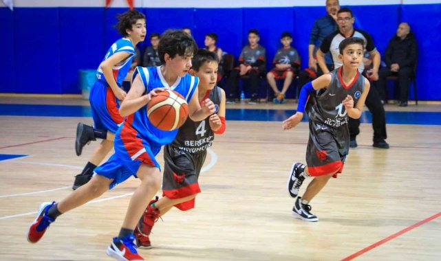 Basketbol küçükler grup birinciliği maçları Sivas'ta başladı