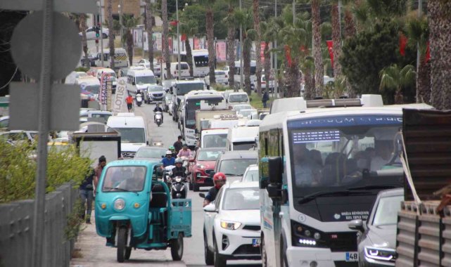 Bodrum'da bayram trafiği başladı