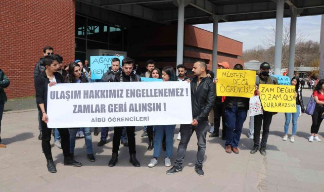Bolu'da üniversite öğrencilerinden otobüs zamlarına tepki