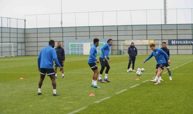 Çaykur Rizespor, Rize'deki hazırlıklarını tamamladı