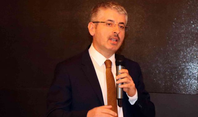 Çopuroğlu: "Vekillerimiz hür iradesiyle çıkıp istediğini söyleyebilir"