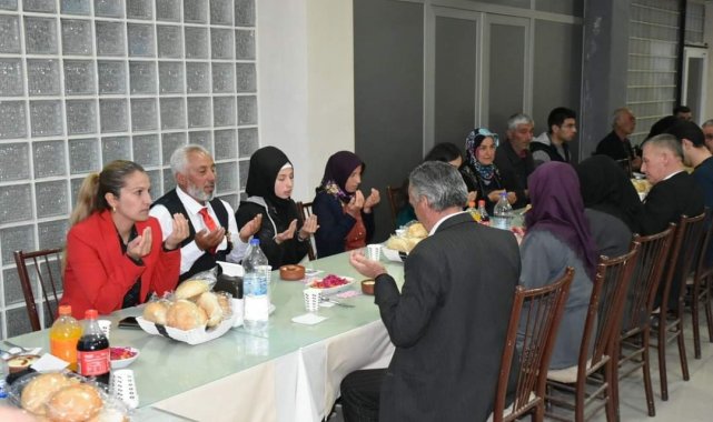 Dazkırı'da şehit aileleri ve gazilere iftar verildi