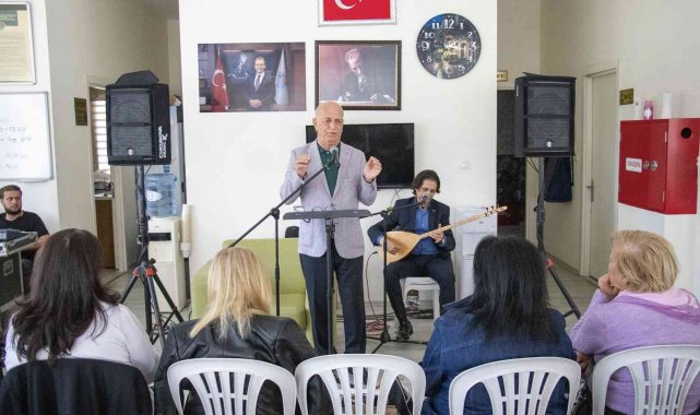Emekli Evi üyelerine Aşık Veysel ve Karacaoğlan'ın hayatı anlatıldı