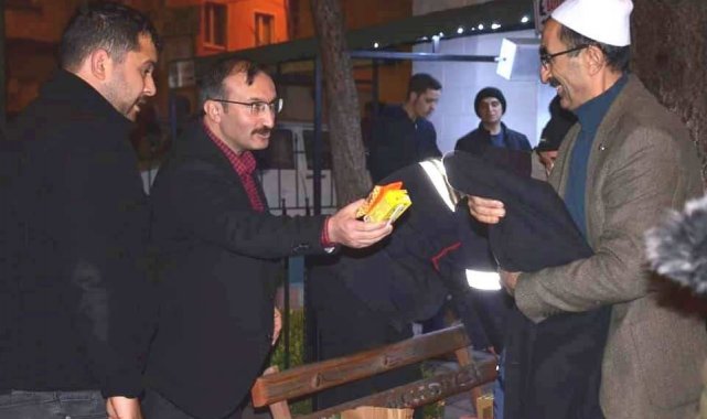 Emet'te Enderun teravih namazı kılındı