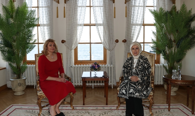 Emine Erdoğan, Bulgaristan Cumhurbaşkanı Rumen Radev'in eşi ile bir araya geldi