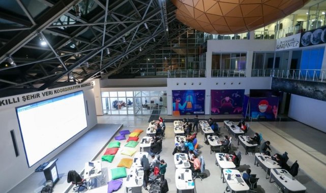 Gaziantep'te öğrenciler için codecamp etkinliği