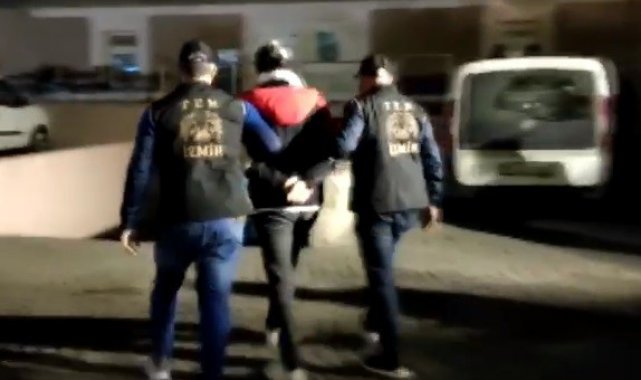 İzmir merkezli FETÖ operasyonunda gözaltı sayısı 78'e yükseldi