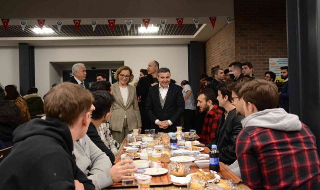 Kampüste iftar yemeği düzenlendi