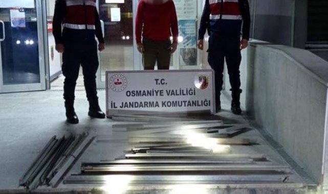Kamu kurumundan hırsızlık yapan 2 şüpheli yakalandı