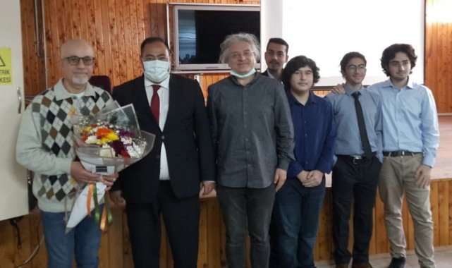 Köyceğiz Anadolu Lisesi'nde sanal zeka konulu bilim söyleşisi yapıldı