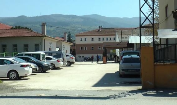 Lisede kavga; merdivenden düşen 17 yaşındaki Enes hayatını kaybetti