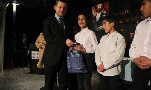 Malazgirt'te '40 Hadis Ezber Okuma Yarışması' düzenlendi