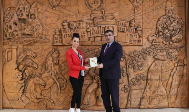 Nevşehir Radyo Mega Genel Yayın Yönetmeni Çallı'dan Rektör Aktekin'e ziyaret