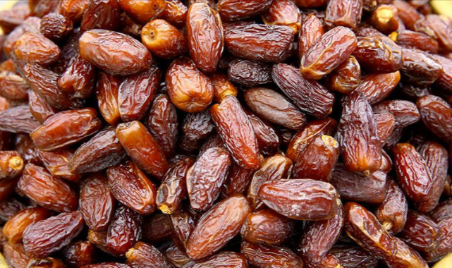 Ramazan ayının gözdesi 'hurma' cep yakıyor