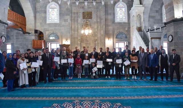 Resim, şiir ve kompozisyon yarışmalarının kazananları ödüllerini aldı