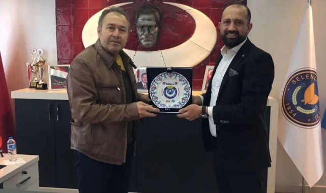 Selendi'de belediye çalışanlarını sevindiren imza