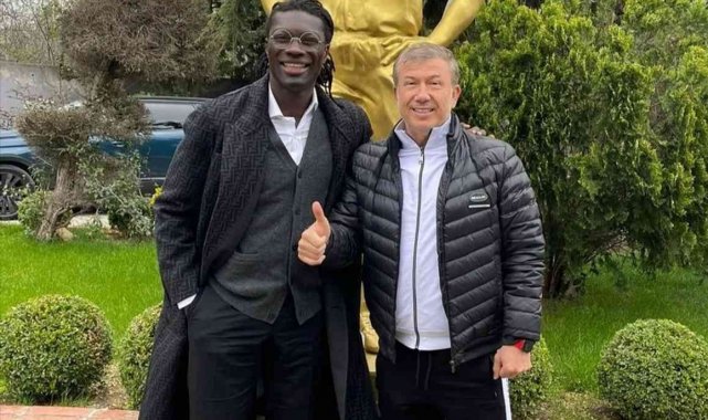 Tanju Çolak'tan, Gomis'e tavsiye: "Gol yollarına daha yakın oynamalısın"