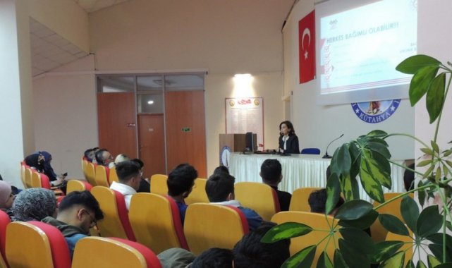 Tavşanlı MYO'da Bağımlılıkla Mücadele konferansı