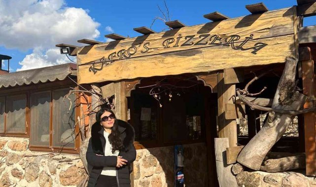 Turizm elçisi Gül Korzay, Mardin'den dünyaya yayılan Süryanı pizzasını tanıttı