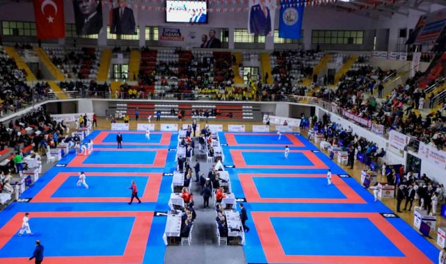 Türkiye Karate Şampiyonası, Sivas'ta başladı