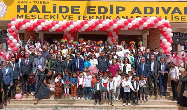 Tuşba'da 23 Nisan coşkusu