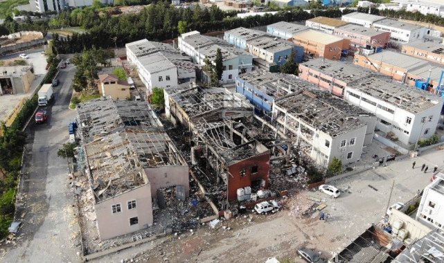 Tuzla'da patlama yaşanan fabrikanın enkazı havadan görüntülendi
