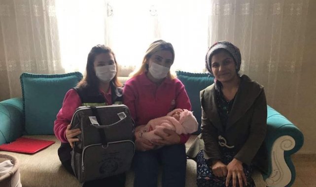 Yeni doğan bebeklerin ilk hediyesi Germencik Belediyesi'nden