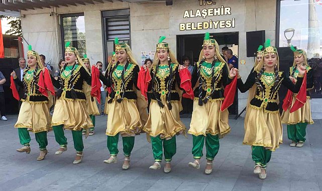 Alaşehir'de 'Gençlik Yürüyüşü' yapıldı