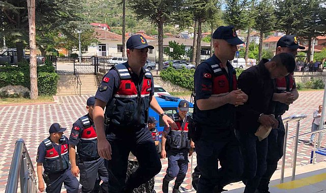 Bilecik'te kablo hırsızlığı yapan şahıslar Sakarya'da yakalandı
