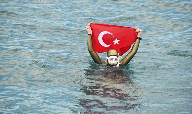 Birgül Erken'den 19 Mayıs dalışı