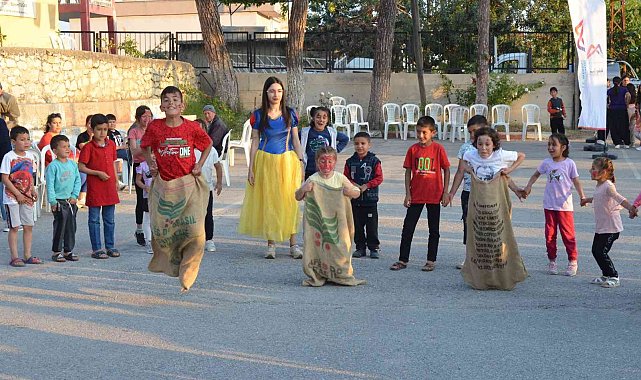 Büyükşehir Belediyesi ve TADEKA'nın köy şenlikleri devam ediyor