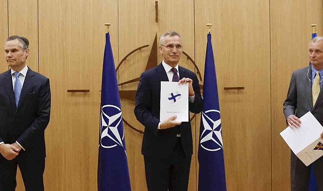 Finlandiya ve İsveç NATO'ya üyelik başvurusunu yaptı