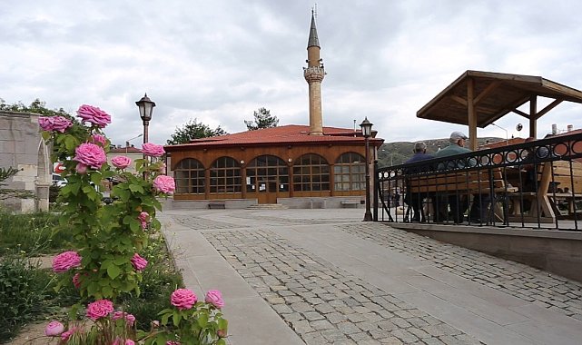 Gülabibey Camisinde 5,5 asırdır ezan sesi yükseliyor
