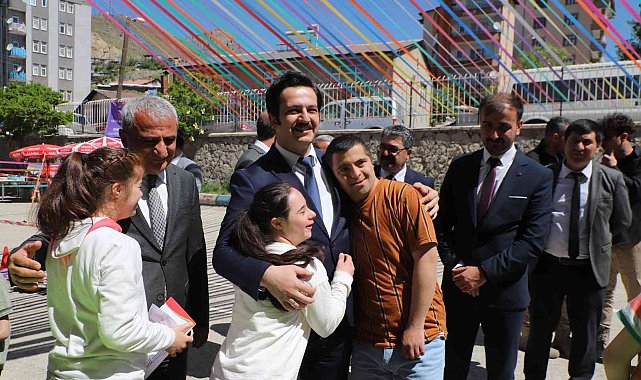 Hakkari'de 'Çocuk Şenliği' düzenlendi