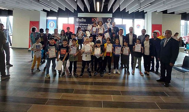 Kütahya'da '100. Yıl Dumlupınar Zaferi Satranç Turnuvası' sonuçlandı