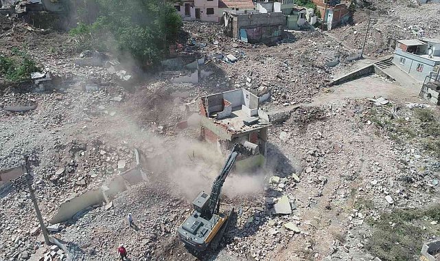 Manisa'da kentsel dönüşüm alanından dualar yükseldi