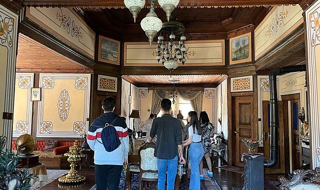Taraklı'nın mimarisini teknik geziyle incelediler